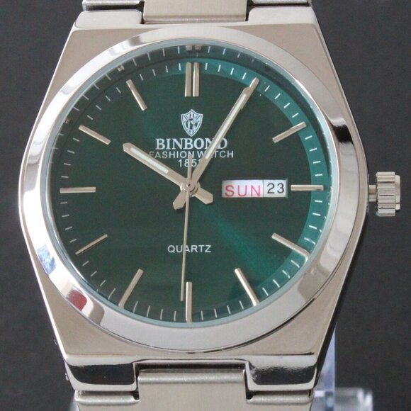 Men's Integrated Bracelet Sports Watch Stainless Steel Radiant Green Dial 40mm - Picture 9 of 13